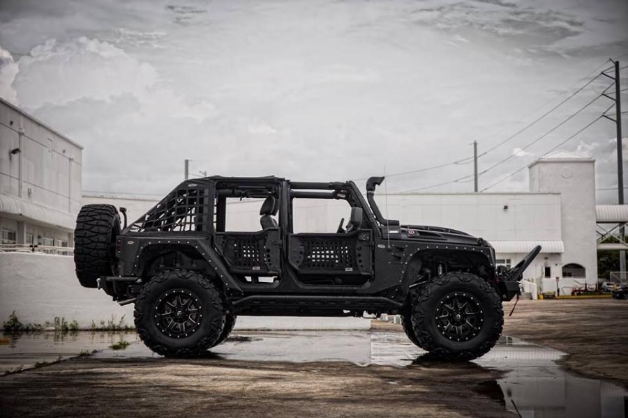  Jeep Wrangler by Luxuria Bespoke 2016 года  (фото 3 из 9)